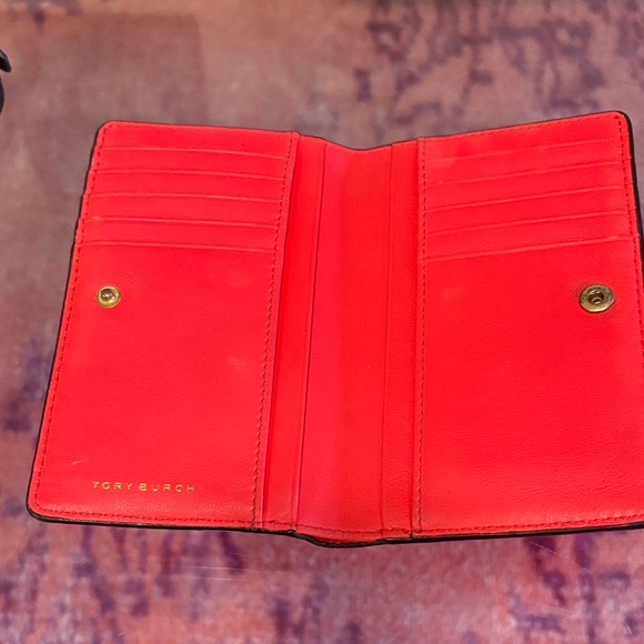 Tory Burch Quilted Wallet - Picture 2 of 3